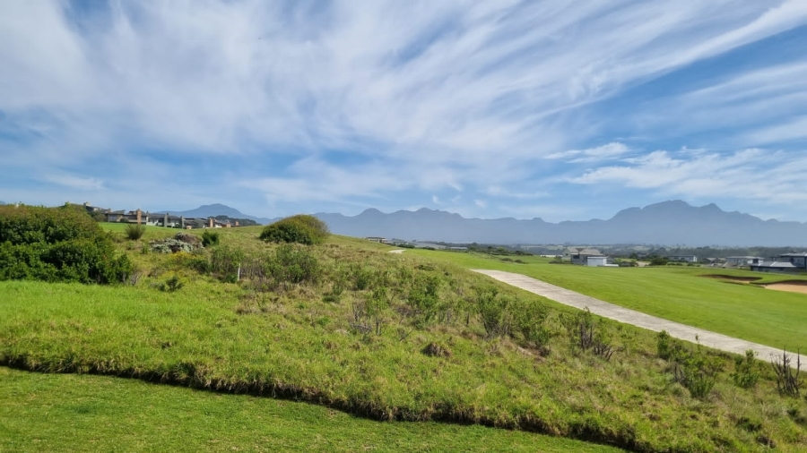 5 Bedroom Property for Sale in Oubaai Western Cape